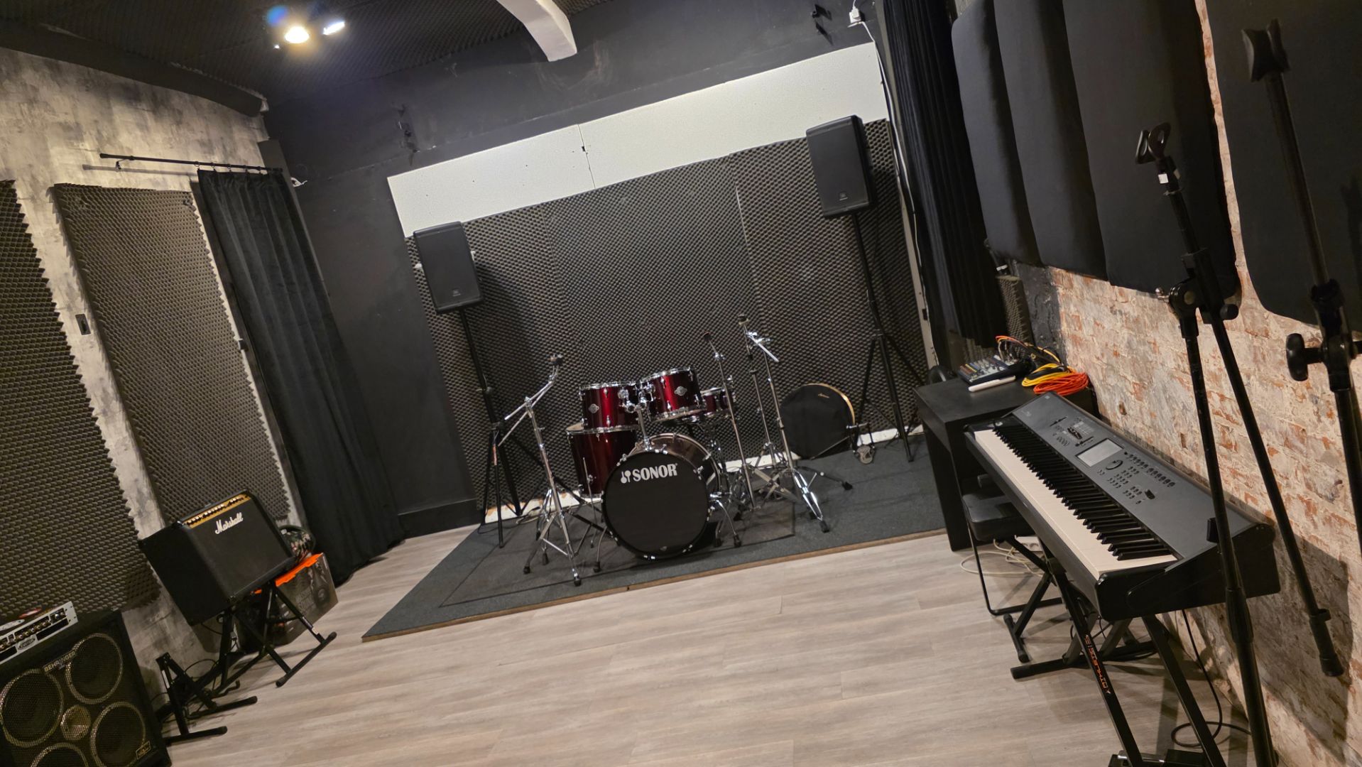 Sala Loftowa w Nexus Praga